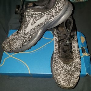Brooks Launch 5